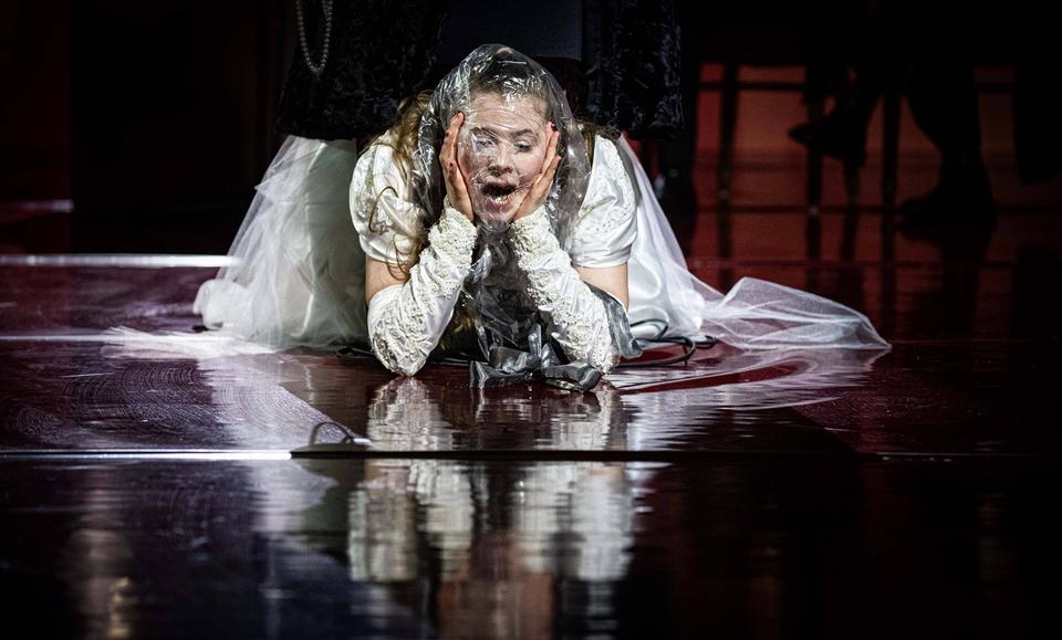 Zdjęcie z premiery spektaklu Klątwa rodziny Kennedych