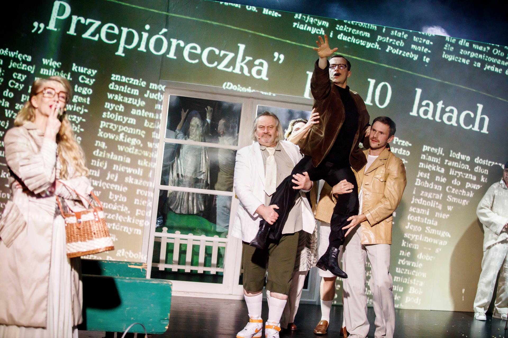 Uciekła Mi Przepióreczka Na Flecie Uciekła mi przepióreczka — Teatr im. Stefana Żeromskiego w Kielcach