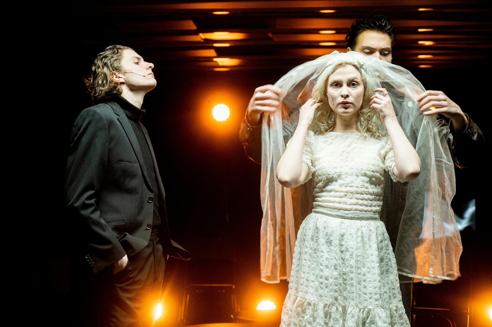 Pelican — Teatr im. Stefana Żeromskiego w Kielcach